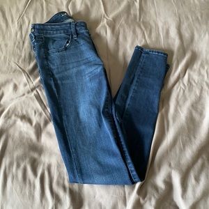 American Eagle Jeans (SUPER SUPER STRETCH) 🤍
